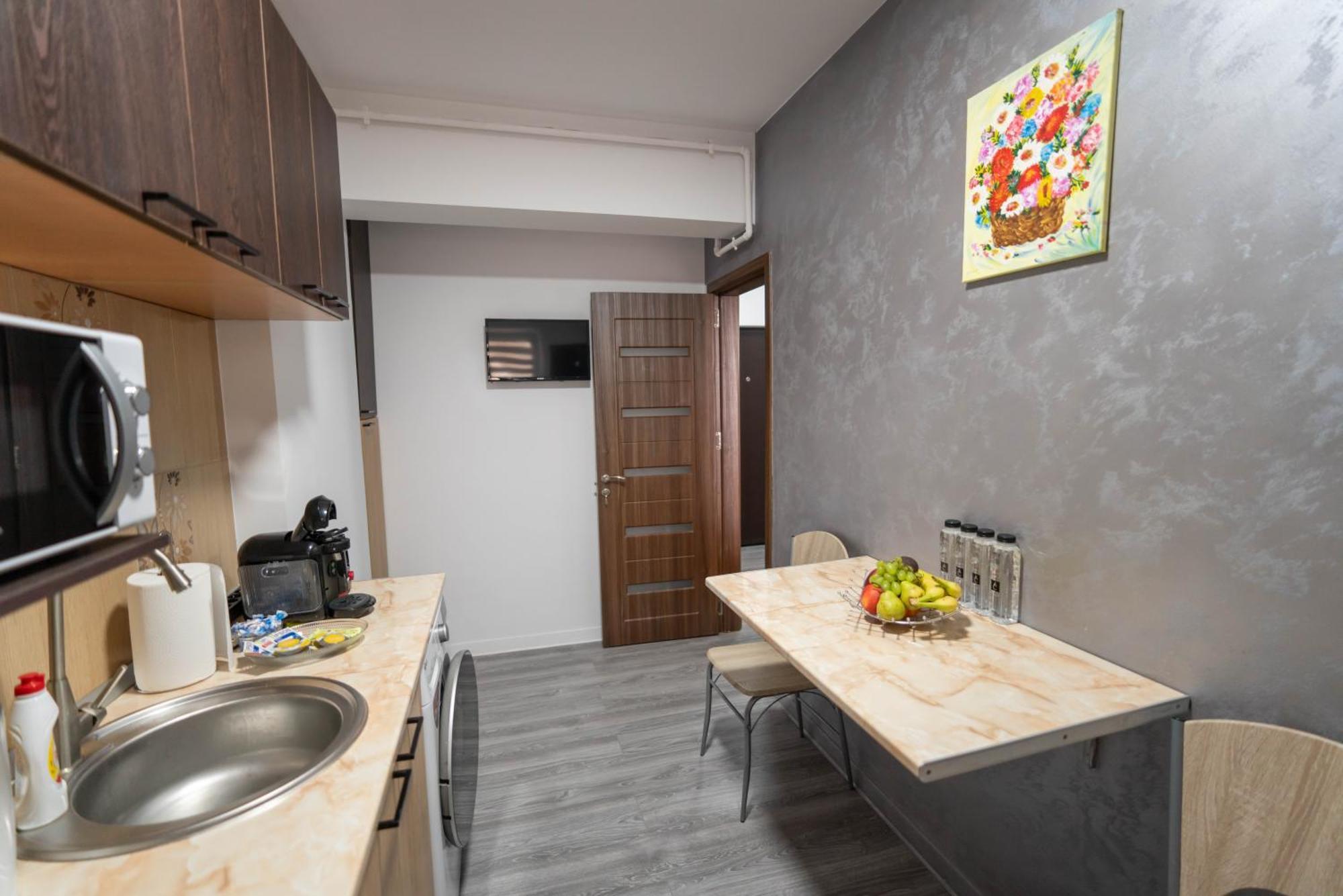 Hotel Studio Titan Bucureşti Ngoại thất bức ảnh