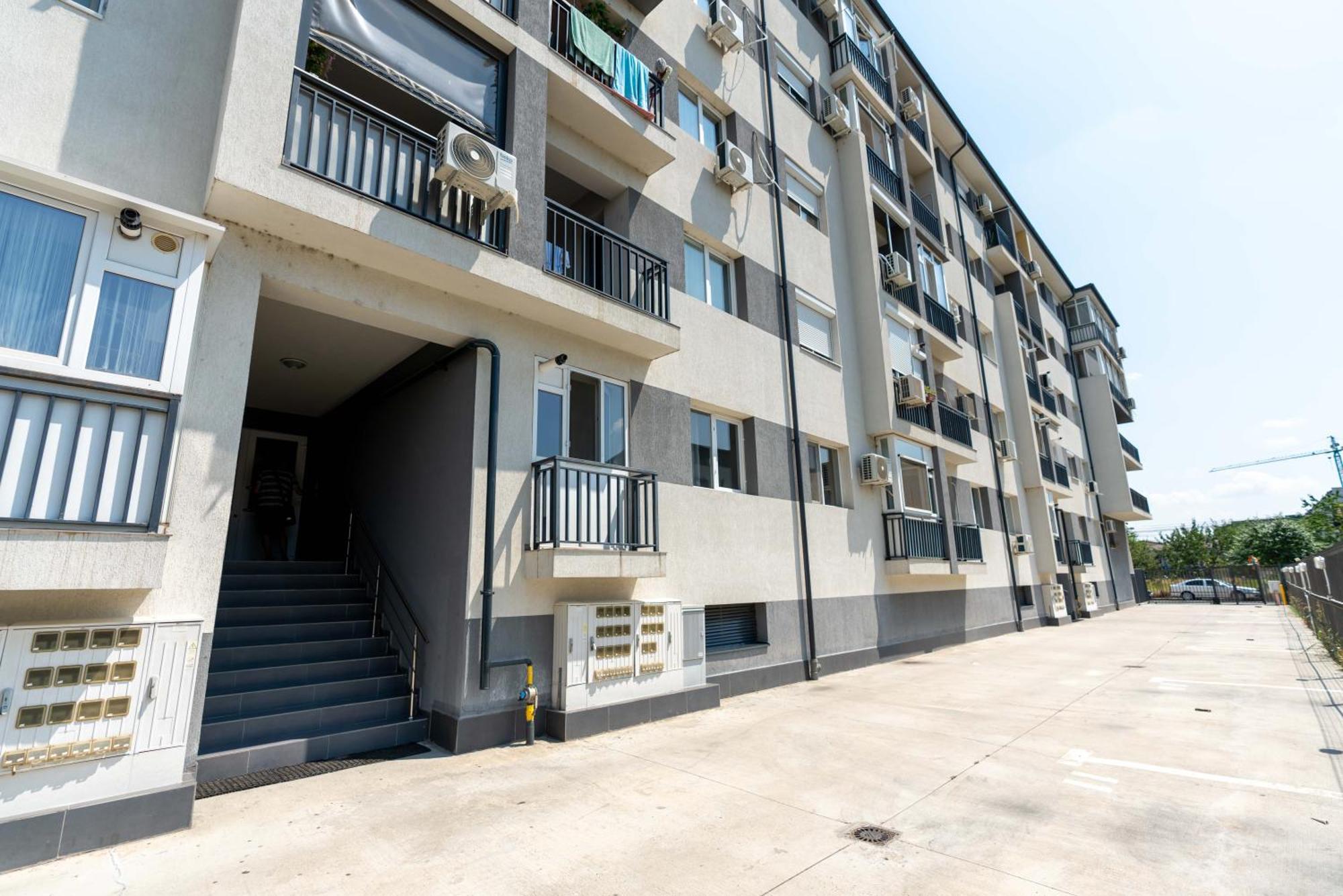 Hotel Studio Titan Bucureşti Ngoại thất bức ảnh